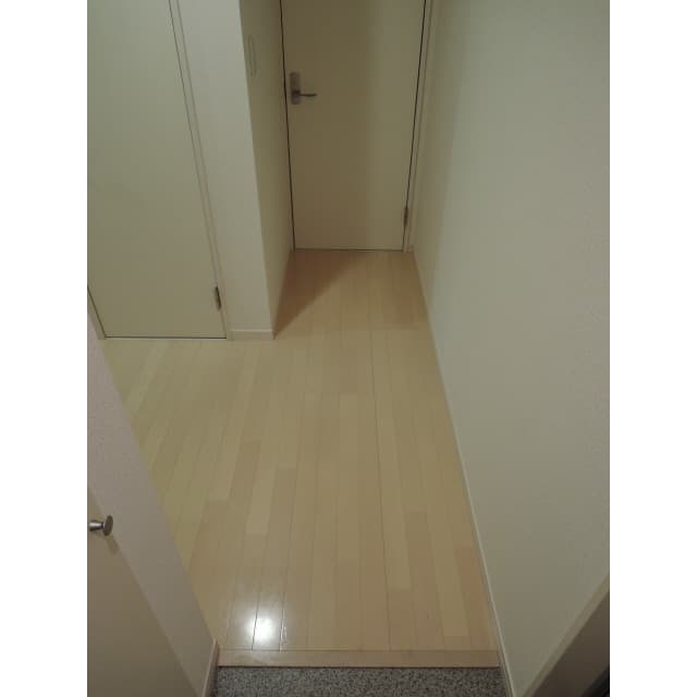 Room image 13