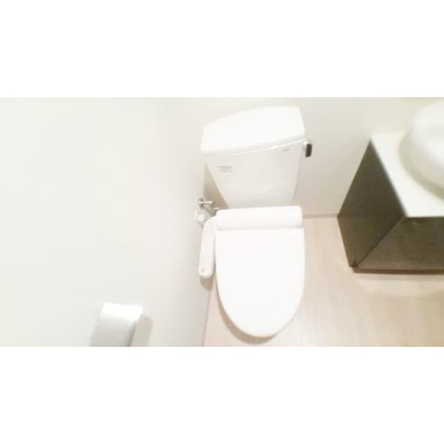 Room image 10