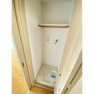 Room image 15