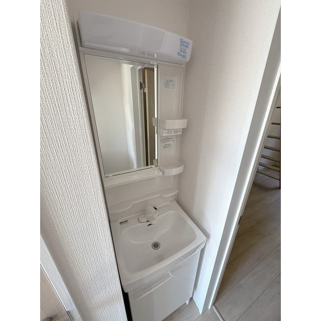 Room image 10
