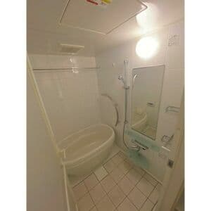 Room image 12