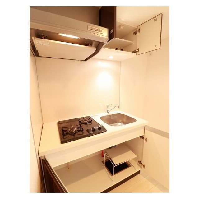 Room image 16
