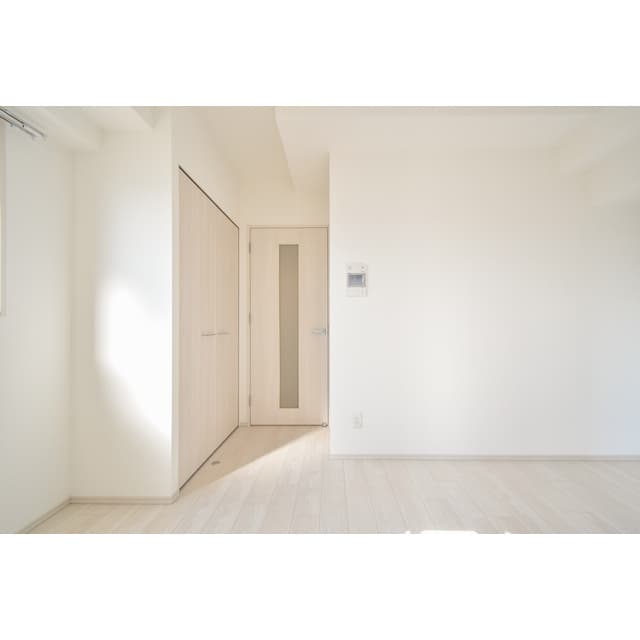 Room image 15