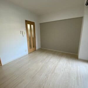 Room image 14