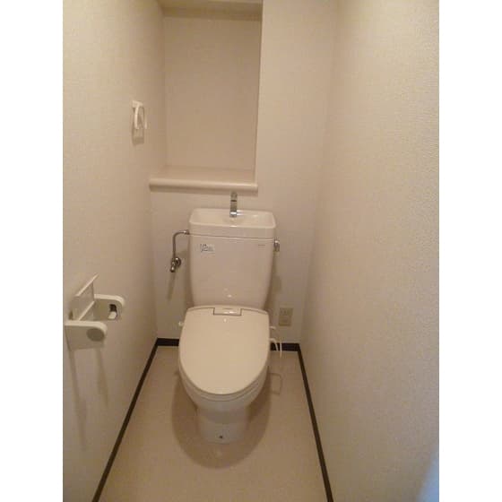 Room image 11