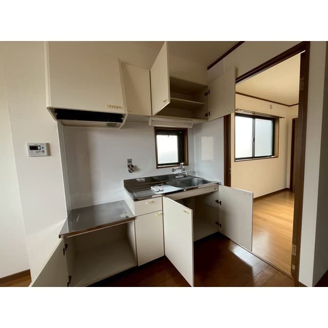 Room image 9