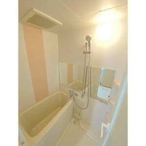 Room image 16