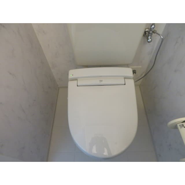 Room image 12