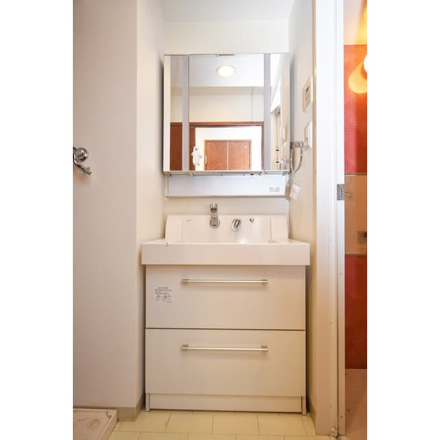 Room image 16