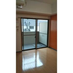 Room image 16