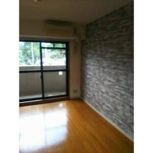 Room image 15