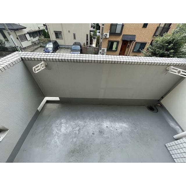 Room image 16