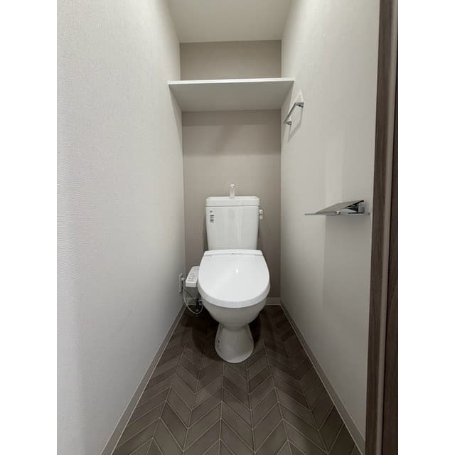Room image 11
