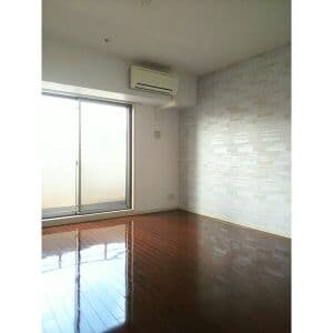 Room image 13