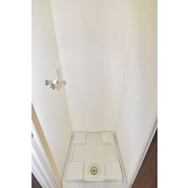 Room image 15