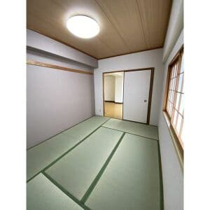 Room image 13