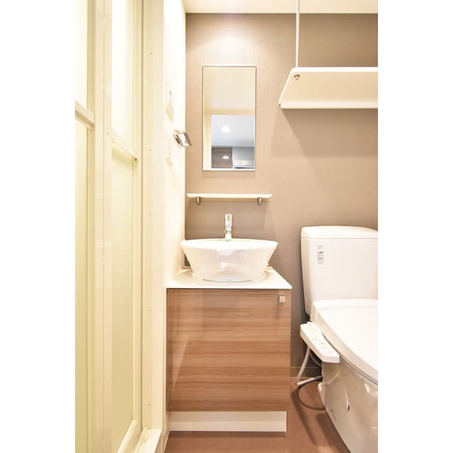 Room image 11