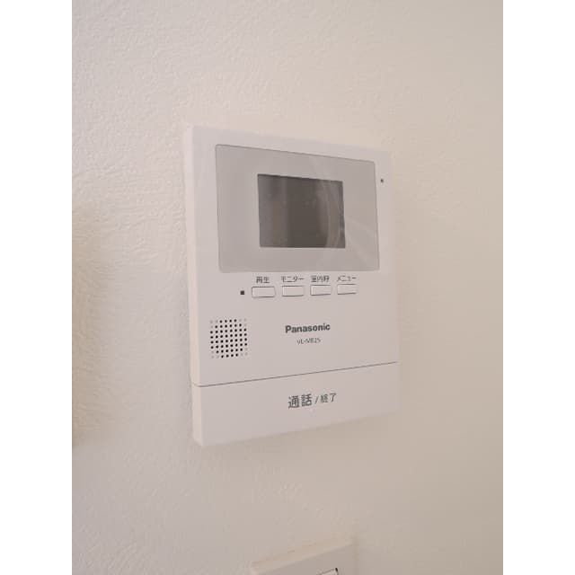 Room image 16