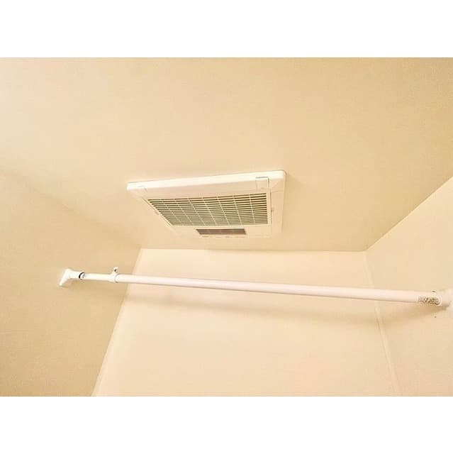Room image 15