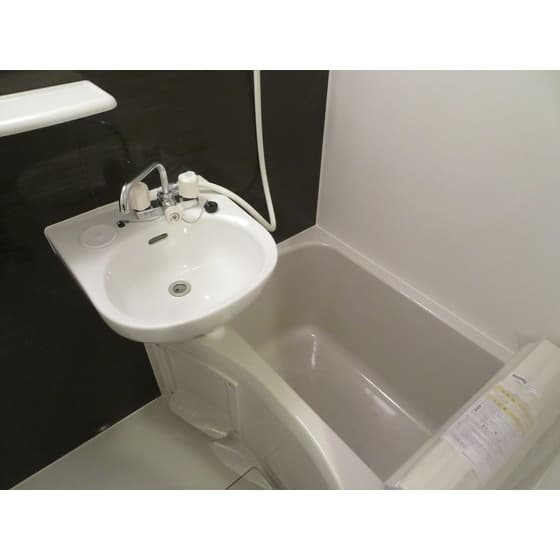 Room image 11