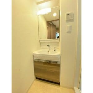 Room image 15