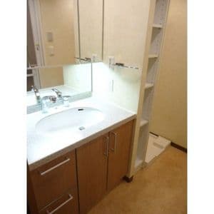 Room image 12