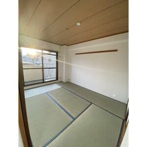 Room image 15