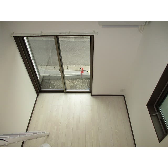 Room image 14