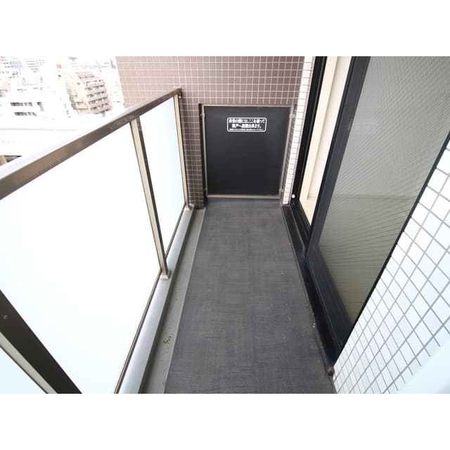 Room image 12