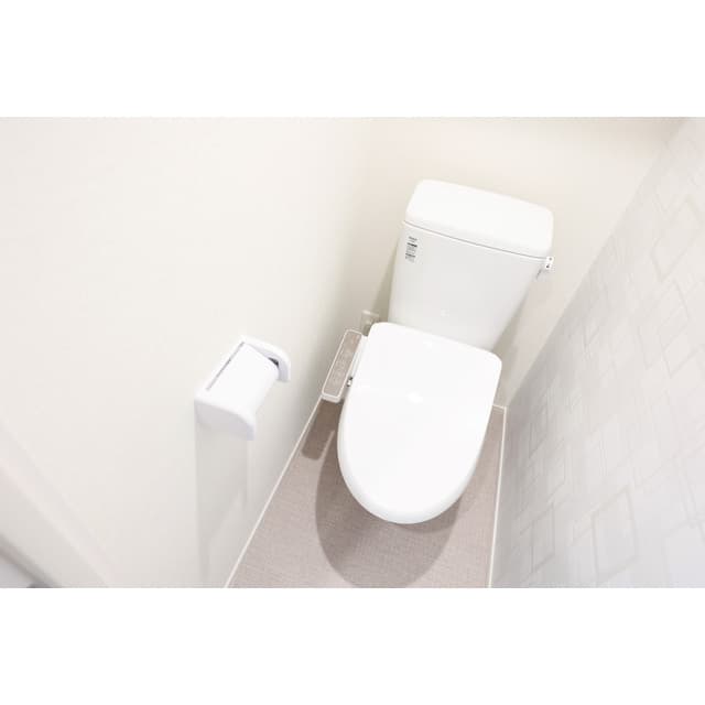 Room image 8