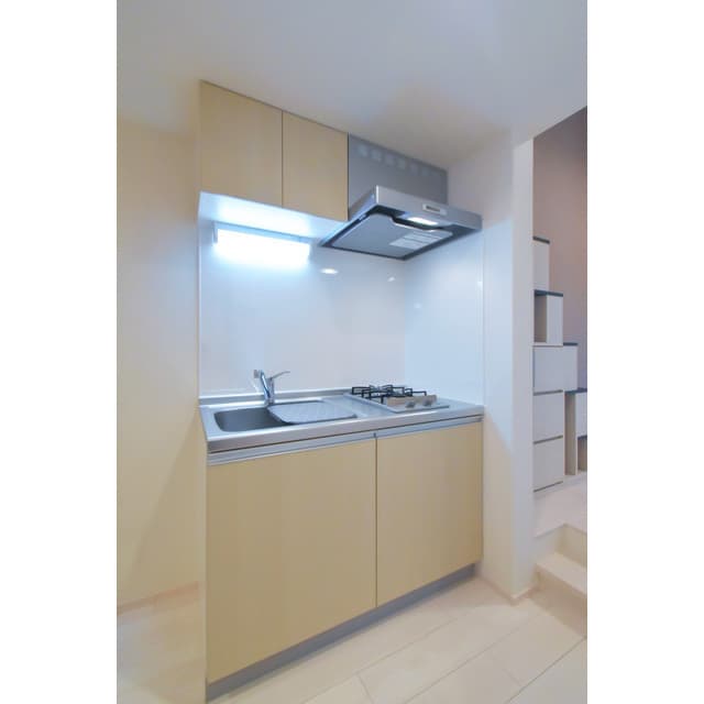 Room image 12