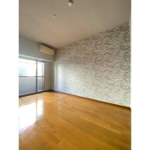 Room image 15