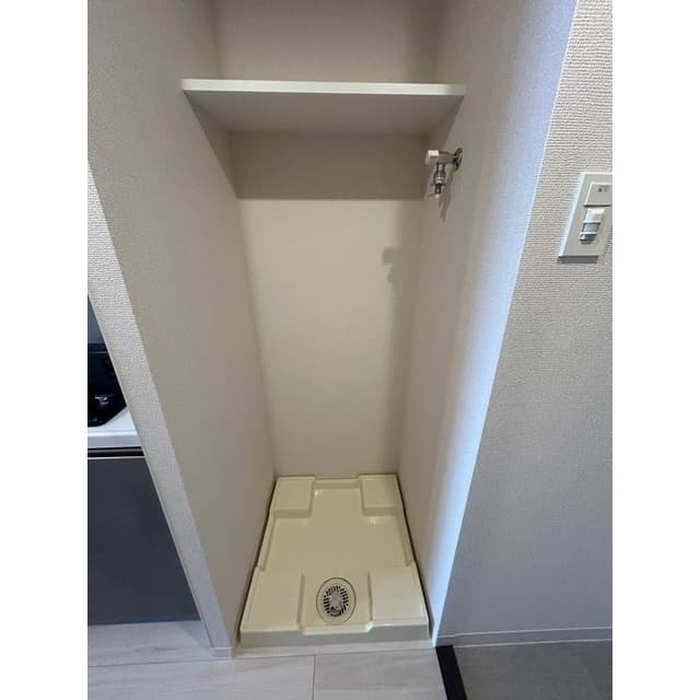 Room image 8