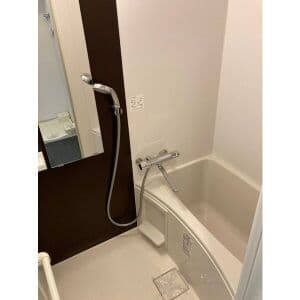 Room image 12