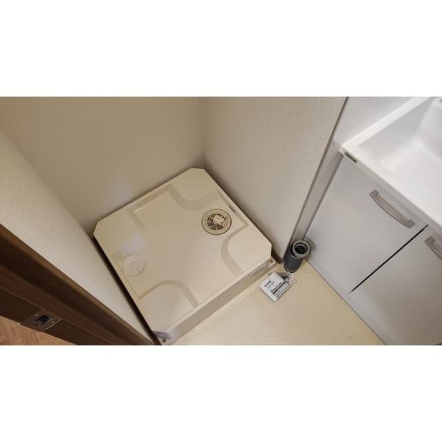 Room image 16
