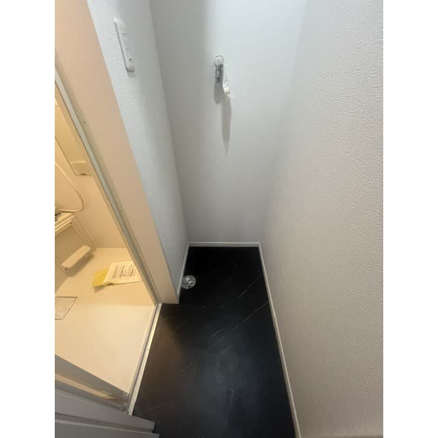 Room image 14