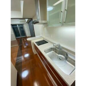 Room image 12