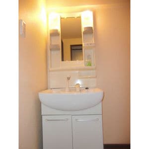 Room image 15