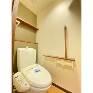 Room image 16