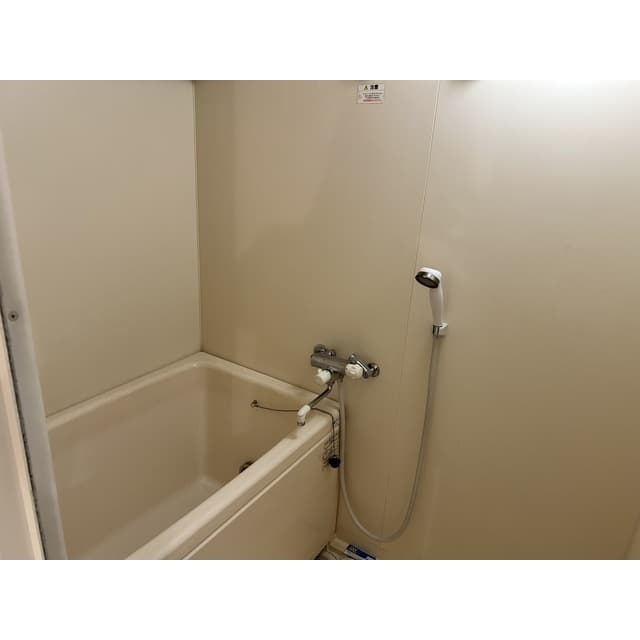 Room image 9