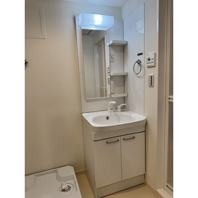 Room image 12