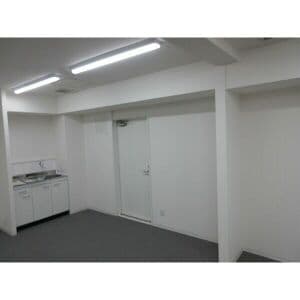 Room image 11