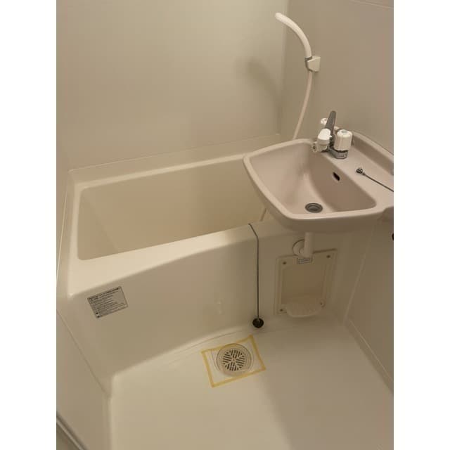 Room image 12