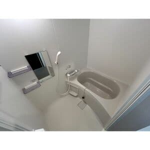 Room image 9