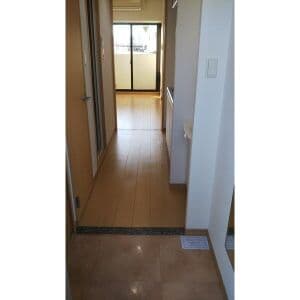 Room image 12