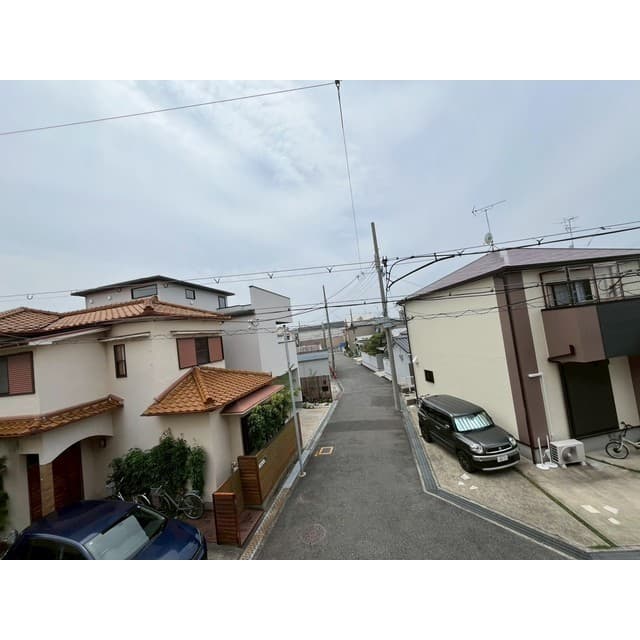 Room image 16