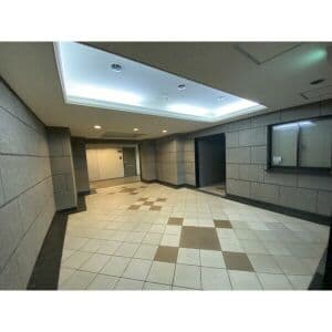 Room image 8
