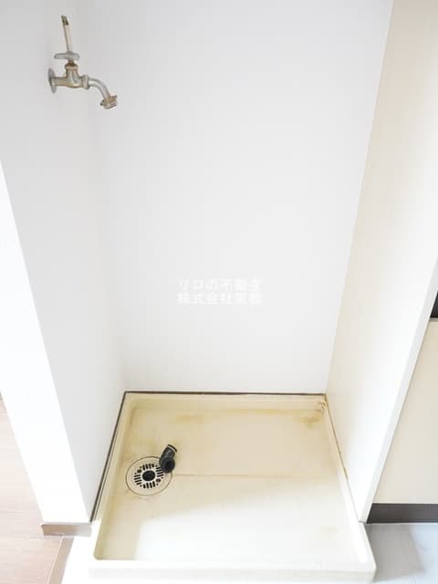 Room image 13