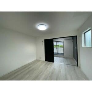 Room image 15