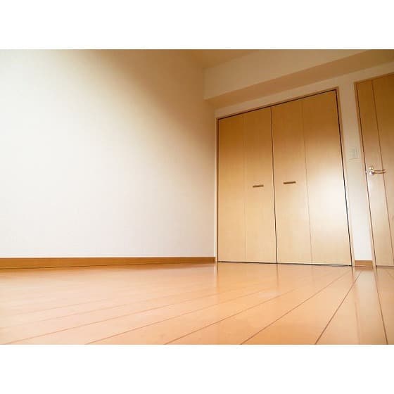 Room image 15